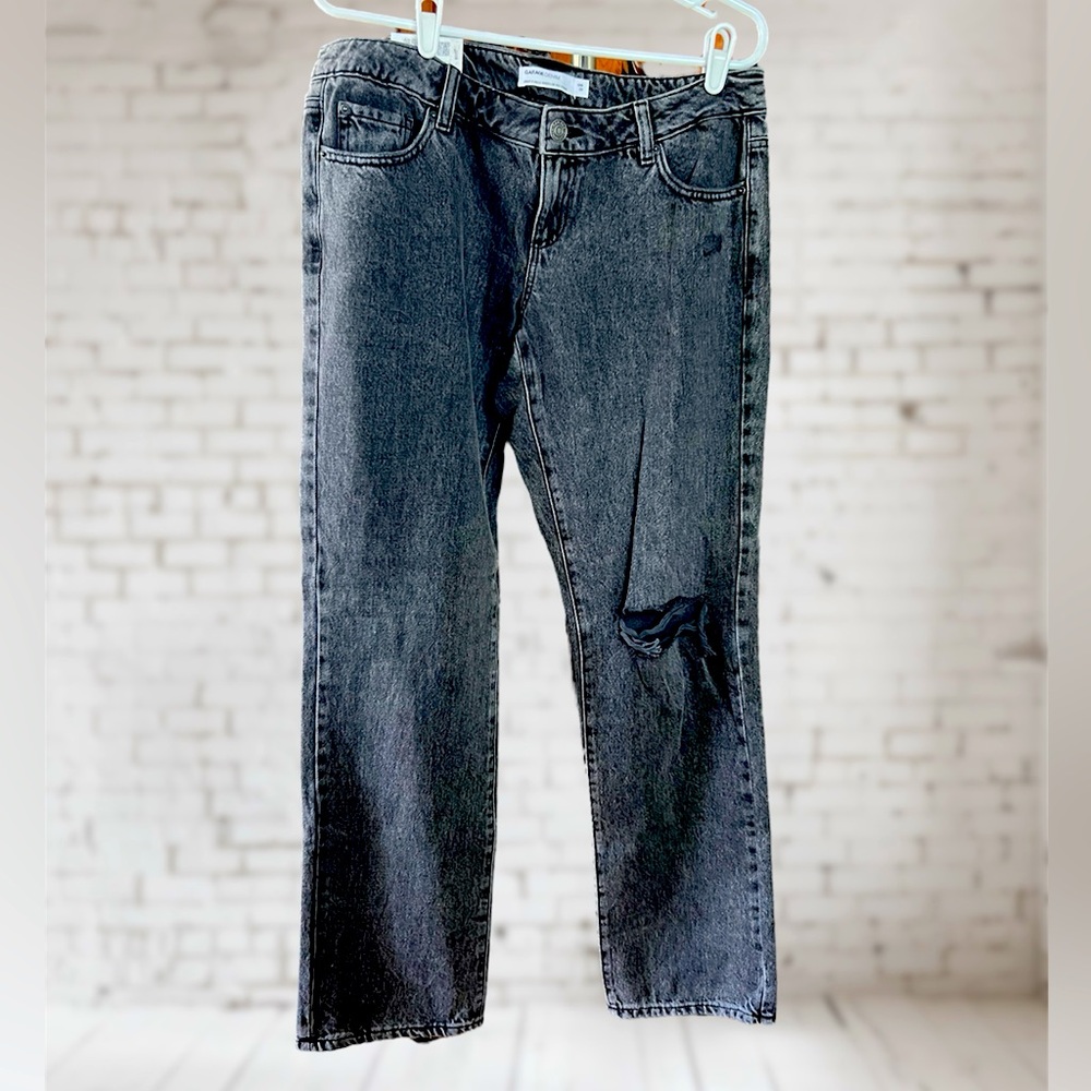 Garage Denim. Low Rise Straight Metal Black Jeans. Size 9/29W. NWT
